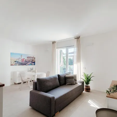 Lario By Quokka 360 - With Parking Next To Apartment